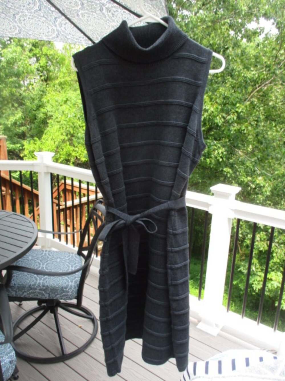 Calvin Klein grey sleeveless sweater dress Sz Large